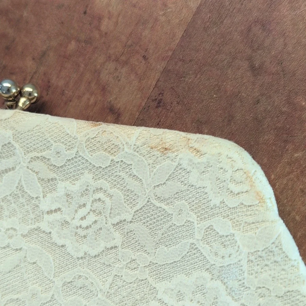 Vintage Ivory Lace Kiss lock Clutch Bag Purse, Lace Fabric Bridal Handbag